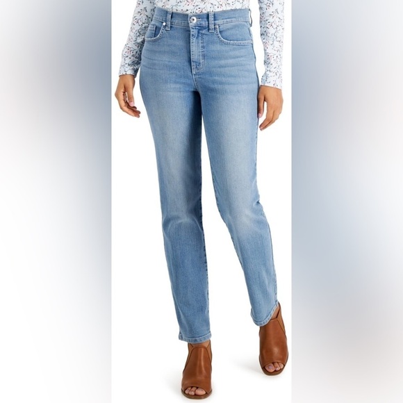 Nwt Style & Co Women’s Size 20W Petite Straight Leg High Waist Light Wash Jeans - Picture 1 of 6